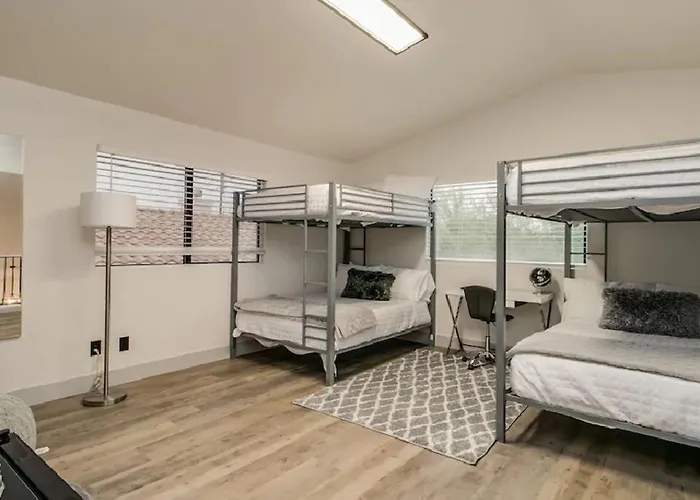 Fully Renovated Kierland Retreat Wpool 4-bdrms Phoenix
