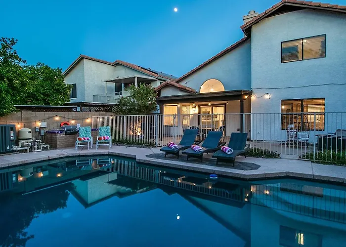 Fully Renovated Kierland Retreat Wpool 4-bdrms * Phoenix