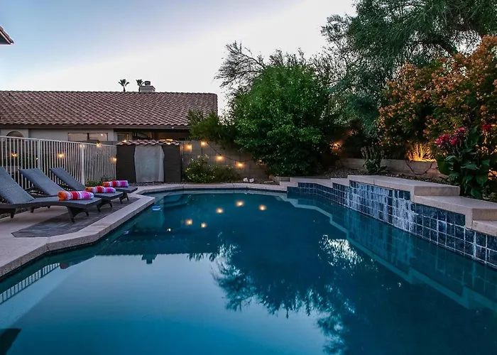 Holiday home Fully Renovated Kierland Retreat Wpool 4-bdrms