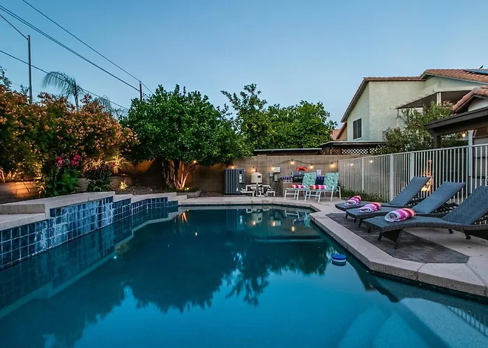 Holiday home Fully Renovated Kierland Retreat Wpool 4-bdrms