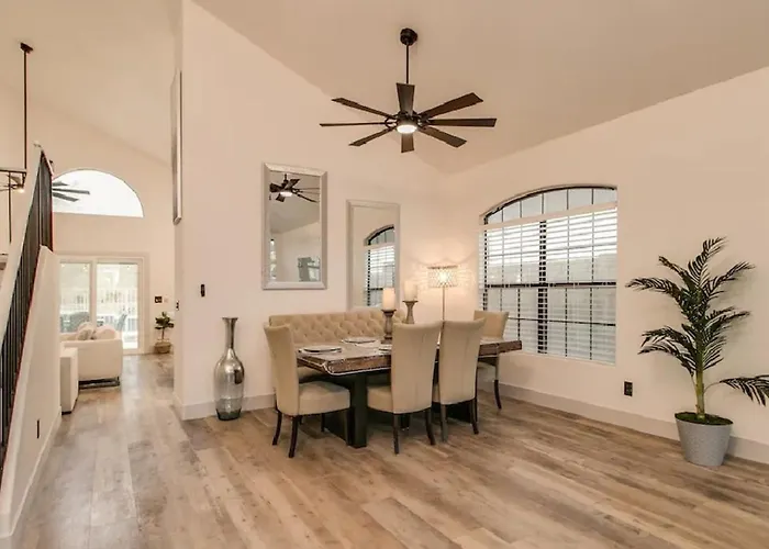 Fully Renovated Kierland Retreat Wpool 4-bdrms Holiday home